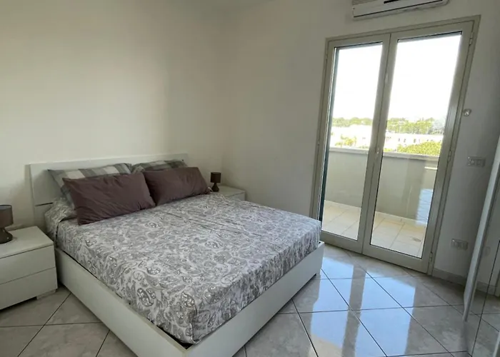 House Nereide, Lovely Sea View Апартаменты *